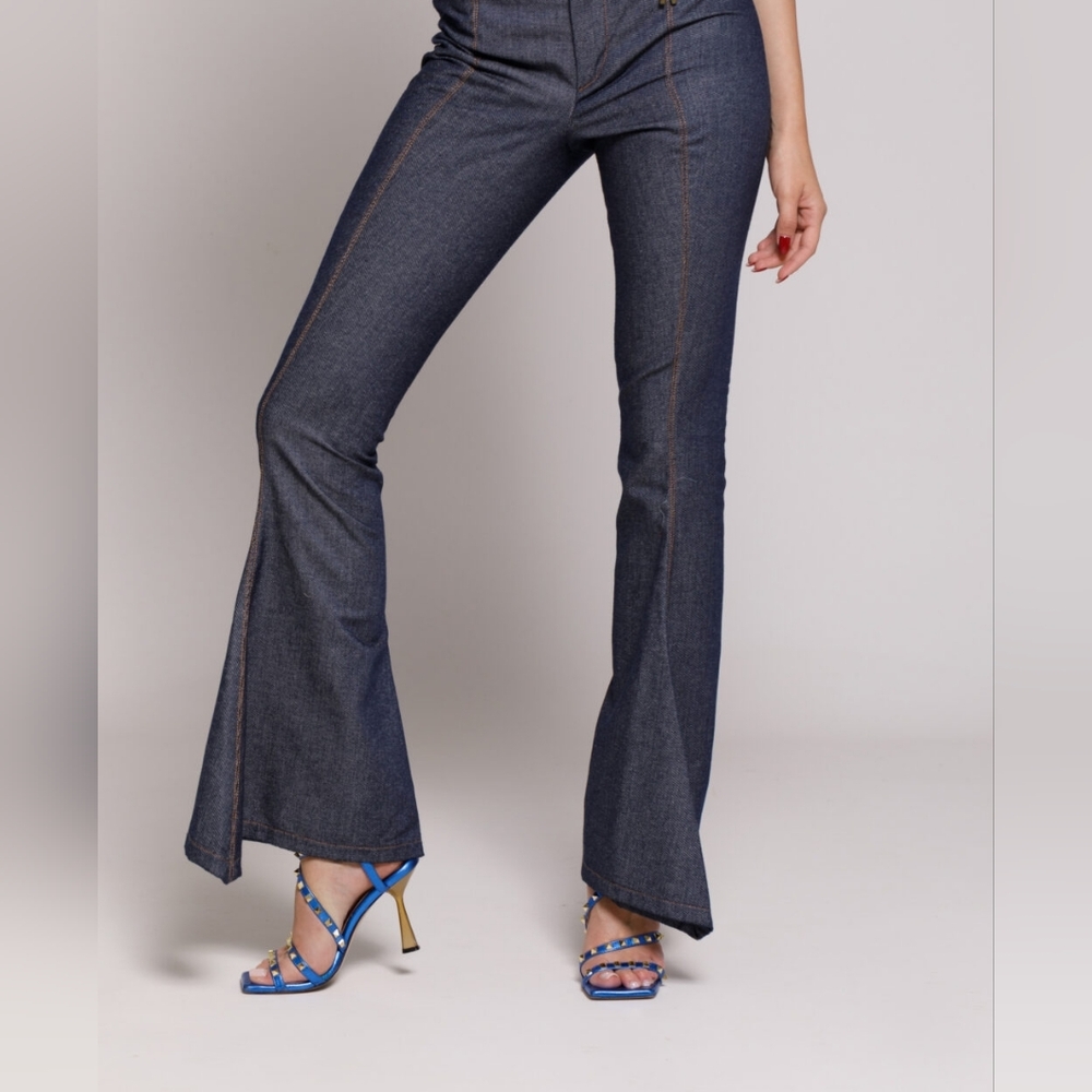 Stylish Italian Please Dark Wash Denim Jeans Flare Raw Hem L